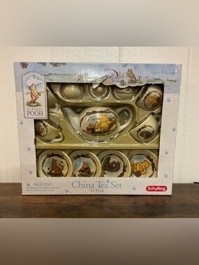 Rare New Vintage 12-piece Schylling Classic Pooh China Tea Set